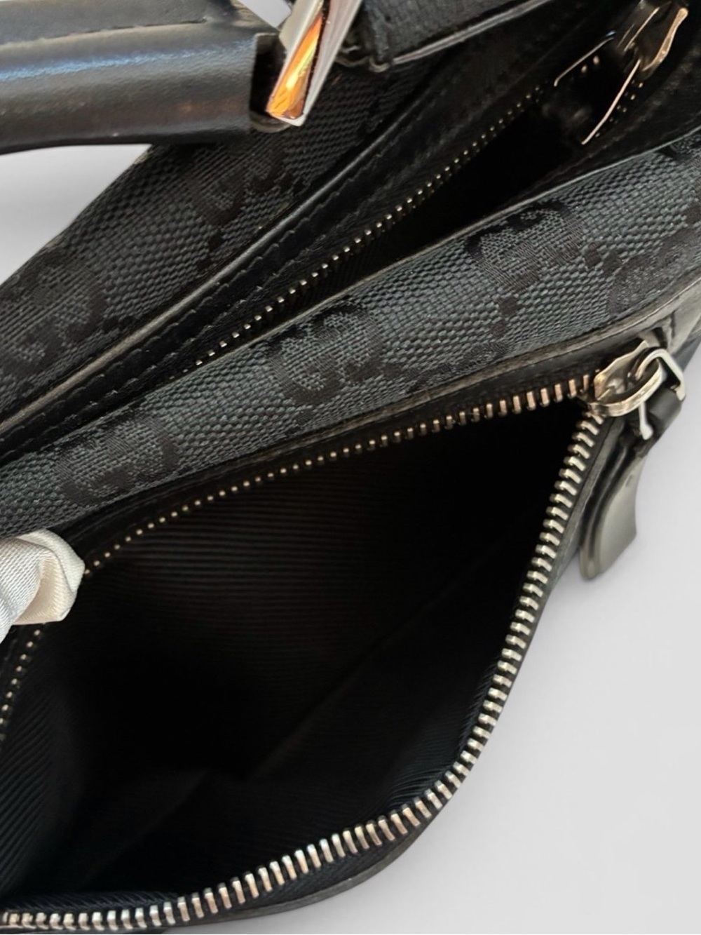 Gucci Black Logo Shoulder Bag with Silver Hardware Baguette Pochette - Picture 8 of 11